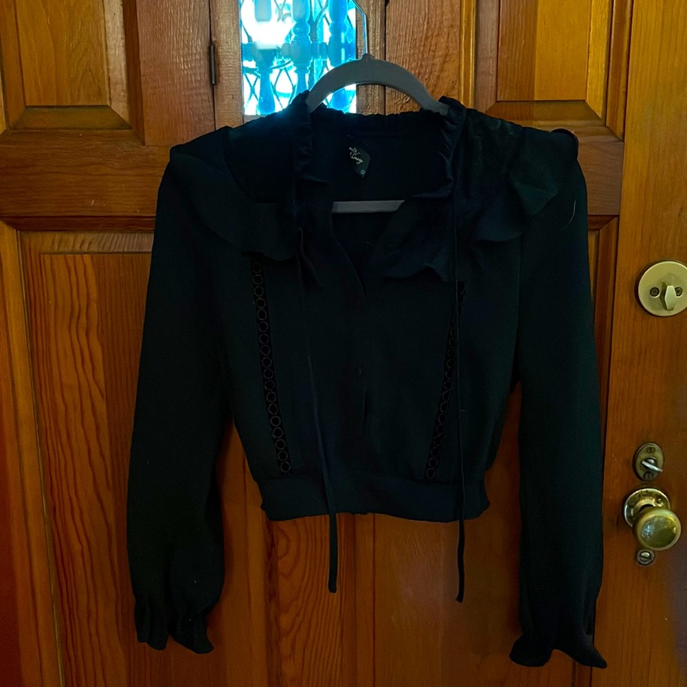 Milk and Honey size Small black blouse